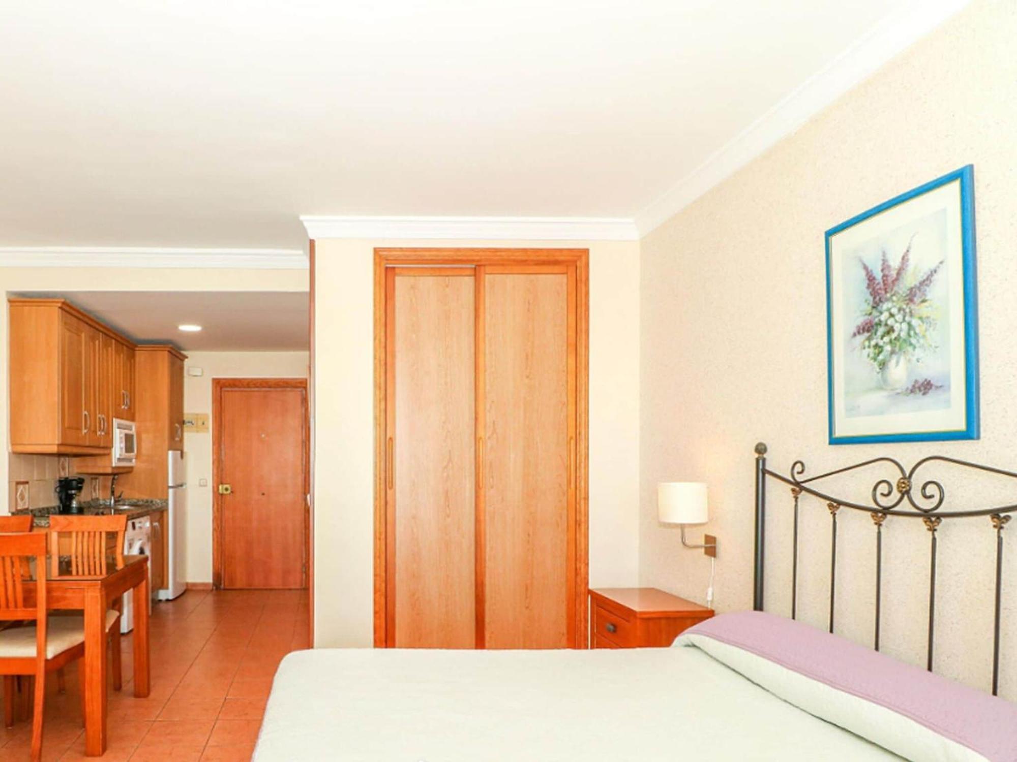 Ferienhaus Romantic With Shared Sauna *